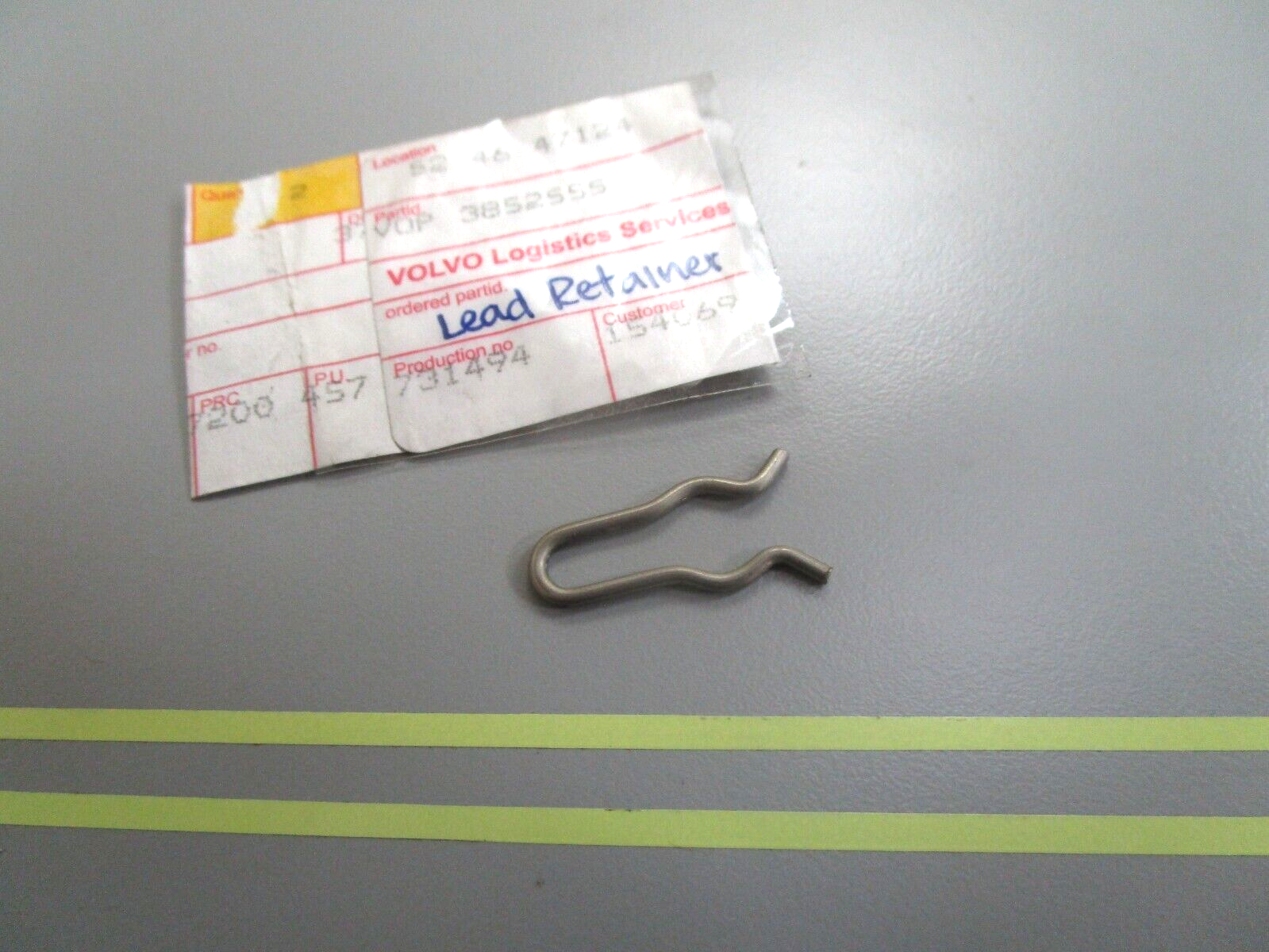*NEW OEM* 0750 Volvo Penta LEAD RETAINER 3852555