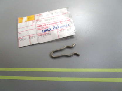 *NEW OEM* 0750 Volvo Penta LEAD RETAINER 3852555