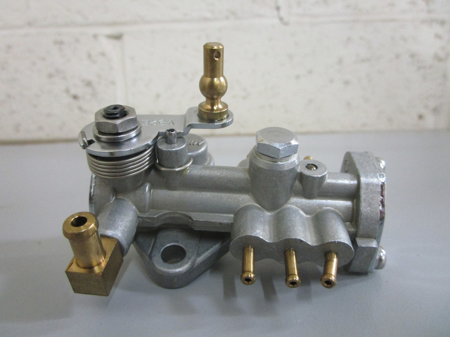 *NEW OEM* 0820 Suzuki Oil Pump Ay 16100-92E11