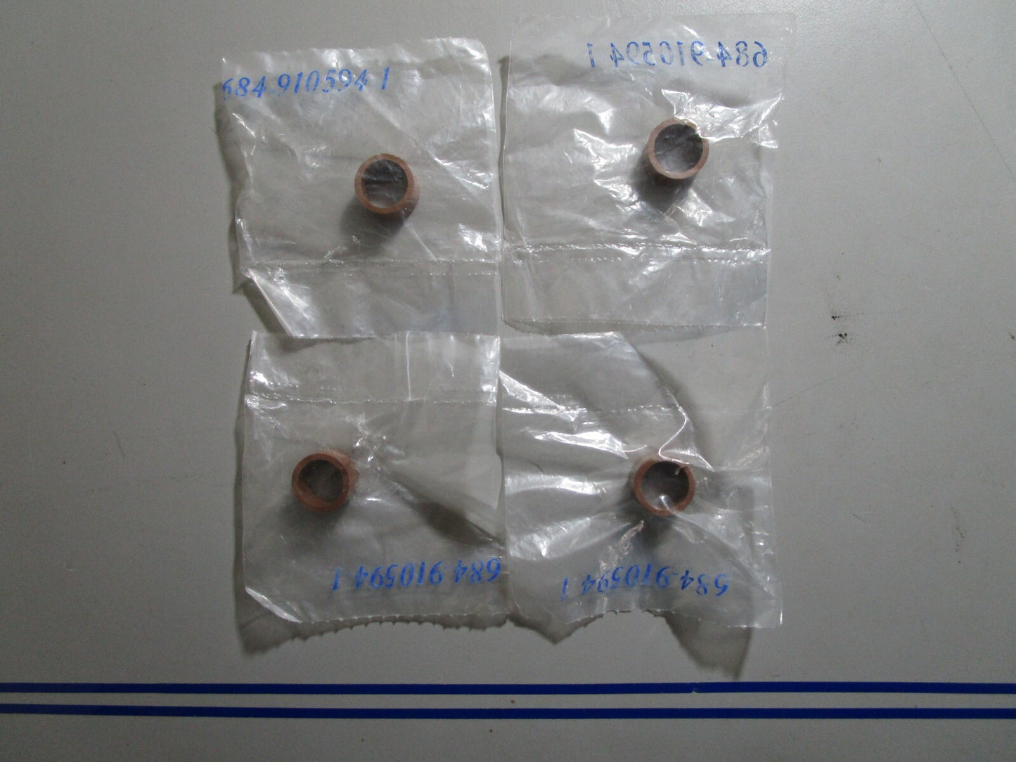 *NEW OEM* (LOT OF 4) 0810 OMC Johnson Evinrude Bearing 910594 0910594