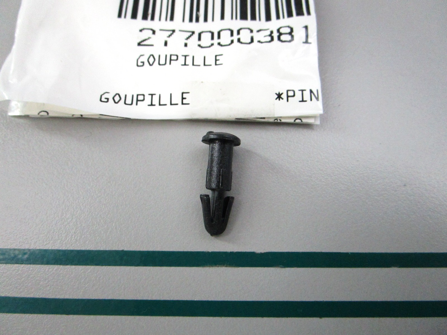 NEW 277000381 Sea-Doo Throttle Handle Pin 0810