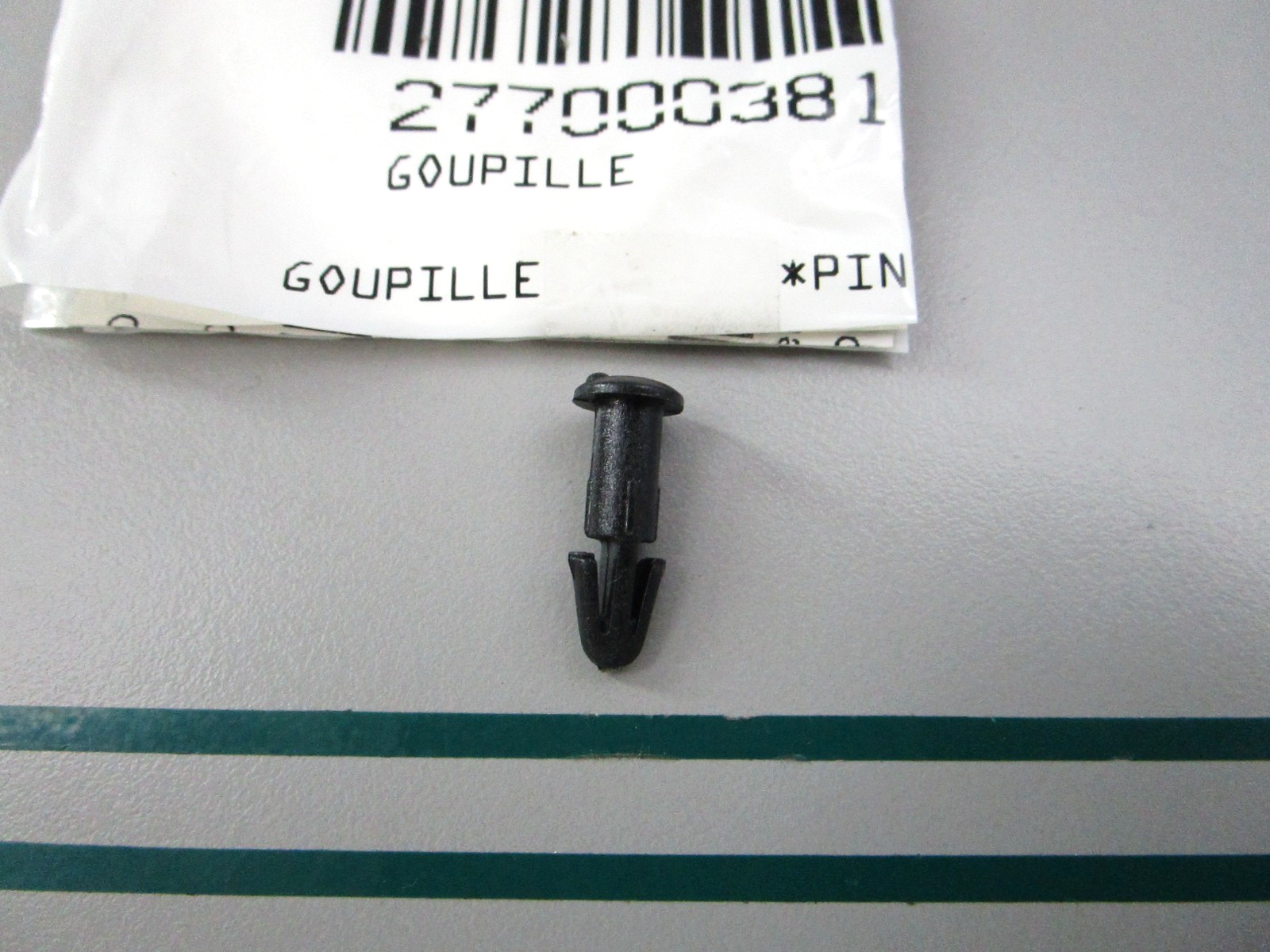 NEW 277000381 Sea-Doo Throttle Handle Pin 0810