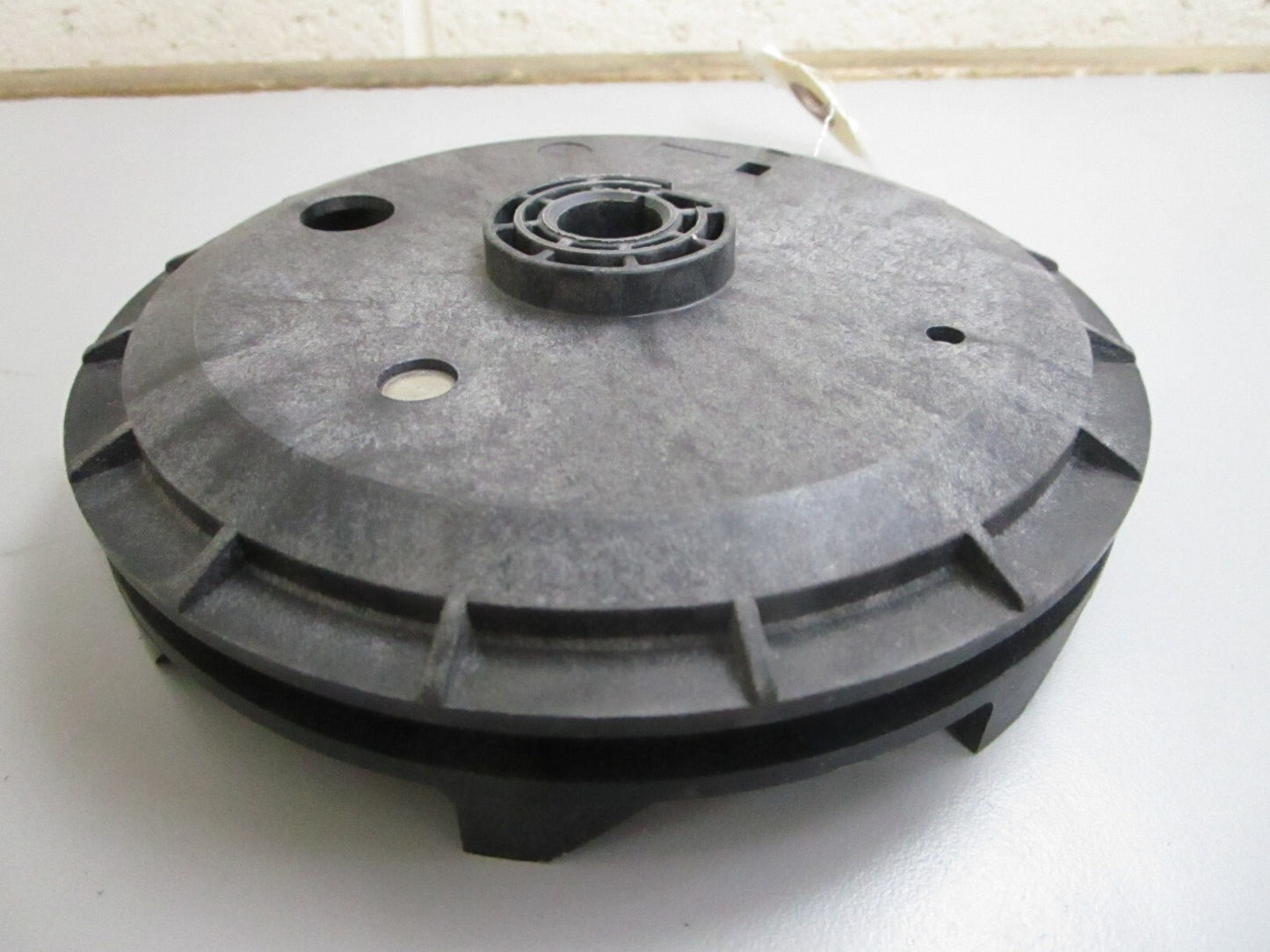*NEW OEM* 0820 OMC Johnson Evinrude Pulley & Pin 435741 0435741