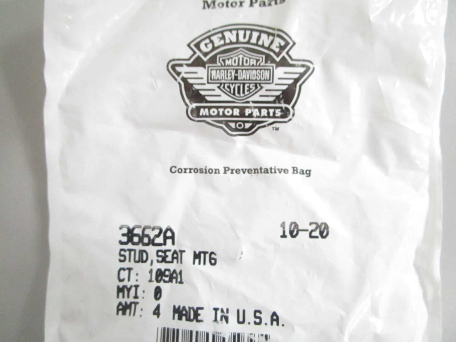 NEW OEM 3662A Harley-Davidson Stud 0820