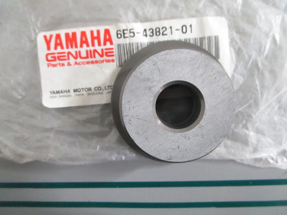 NEW OEM 6E5-43821-01-00 Yamaha Trim Cylinder End Screw 0820