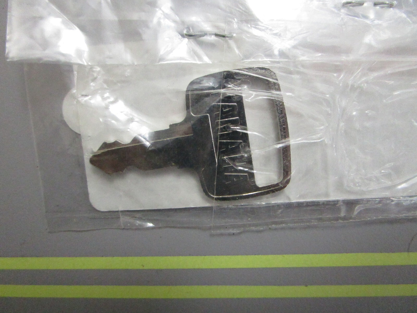 *NEW OEM* 0810 Yamaha Key #740 90890-55839-00