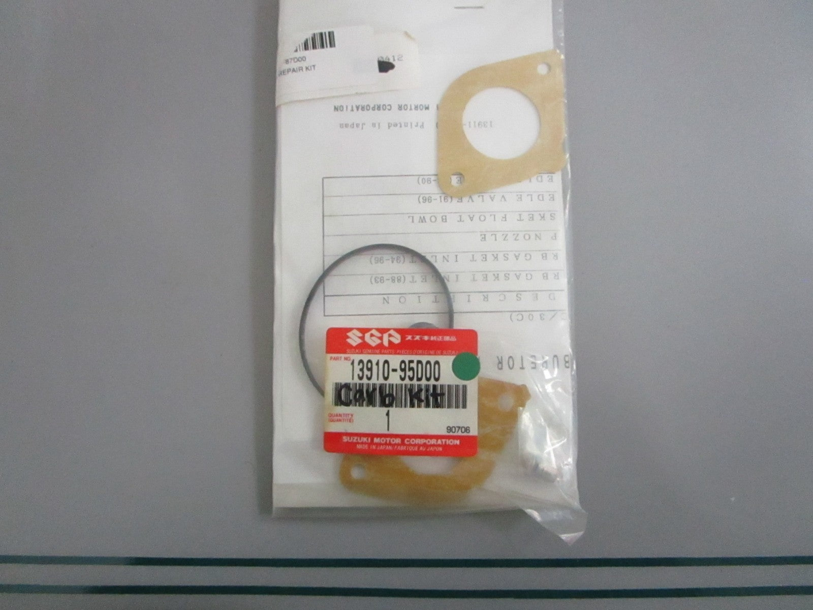 NEW OEM 13910-95D00 Suzuki Carburetor Kit 0820