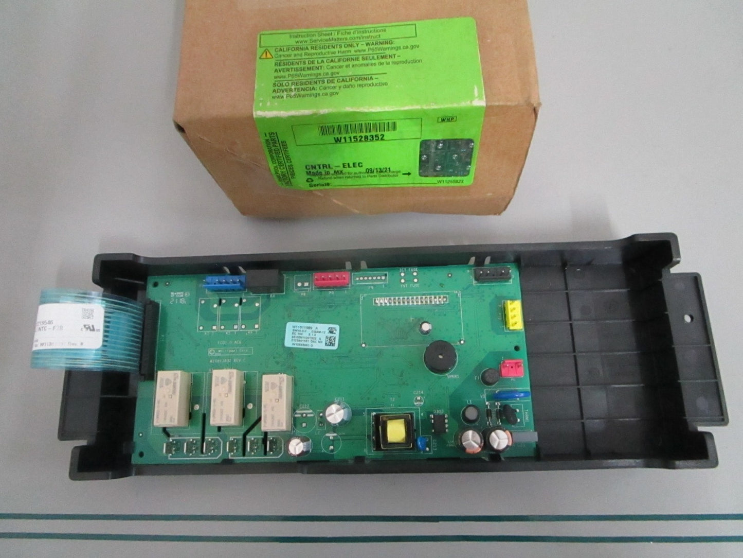 Whirlpool NEW OEM Range Control Board W11528352 NOS Genuine Factory Part 0820