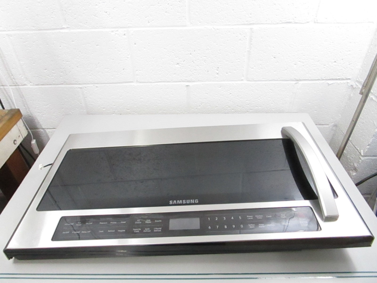 NEW OEM DE94-03237R Samsung Microwave Door Assembly 0810