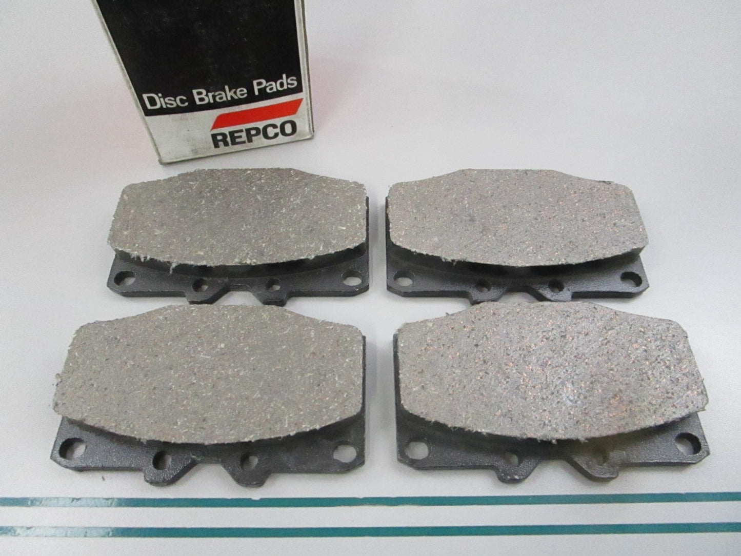 NEW D252D Repco Disc Brake Pad Set 0810