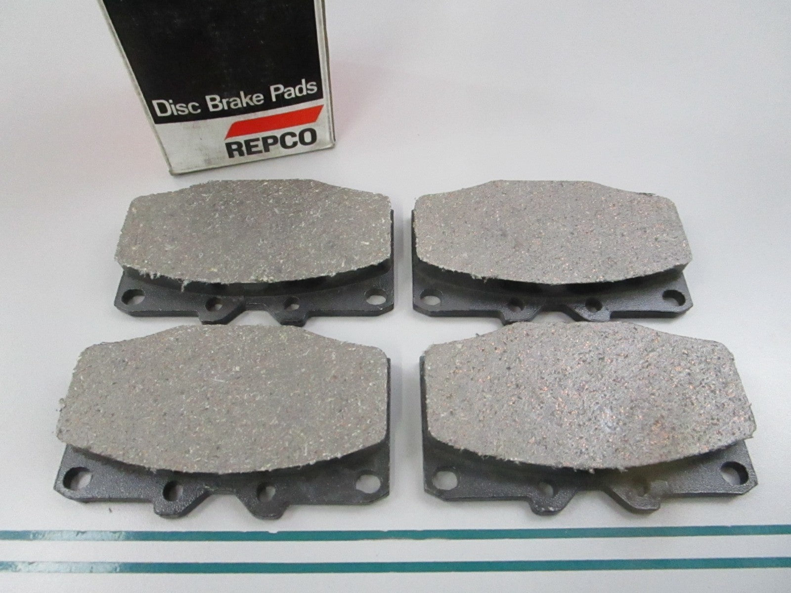 NEW D252D Repco Disc Brake Pad Set 0810
