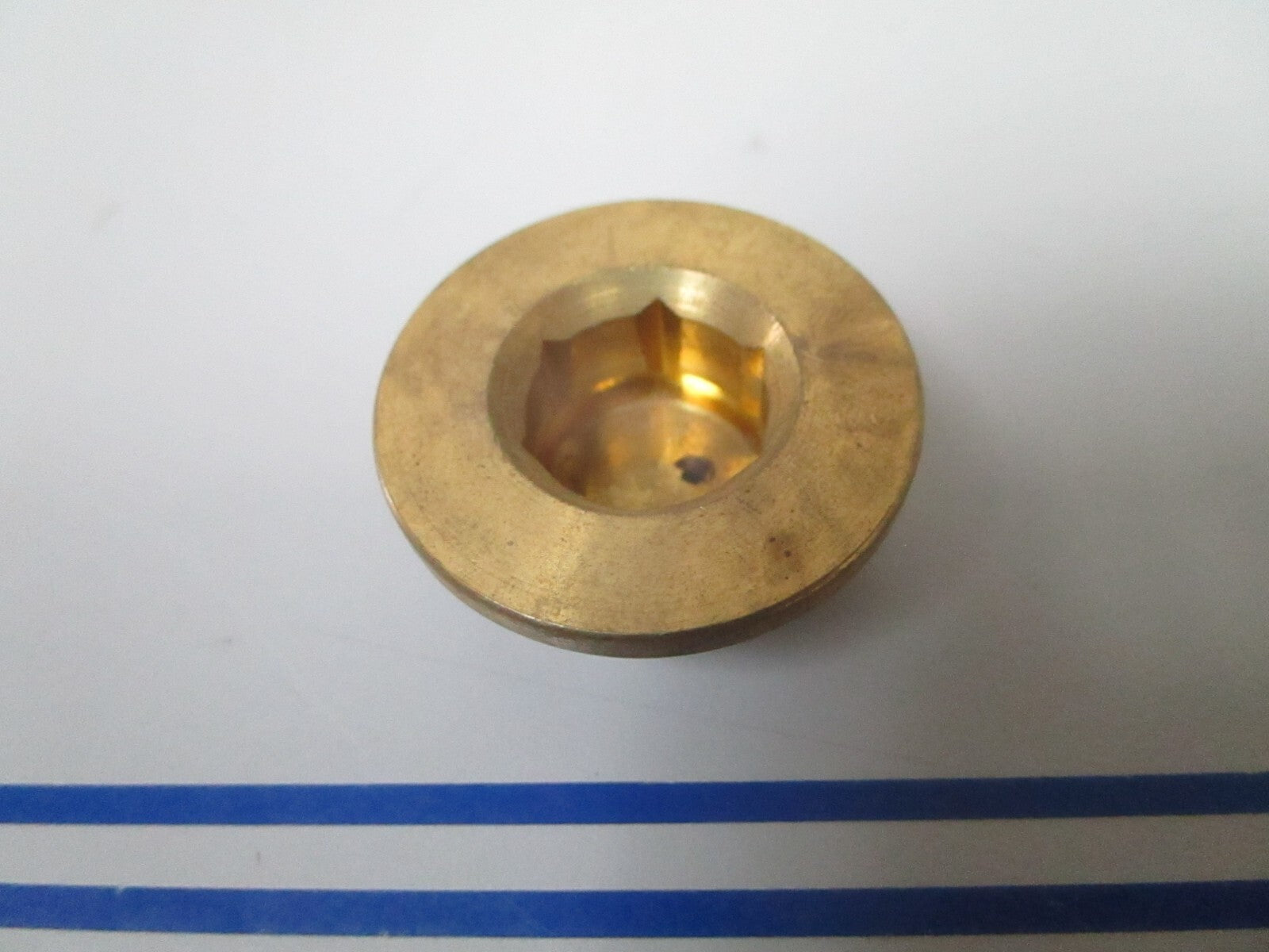 *NEW OEM* 0810 Mercury Quicksilver Plug 22-881568