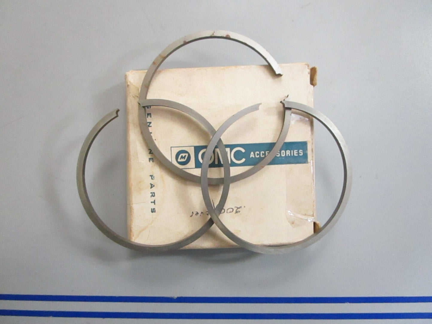 *NEW OEM* 0820 OMC Johnson Evinrude 3 Piston Ring Set 379373 0379373