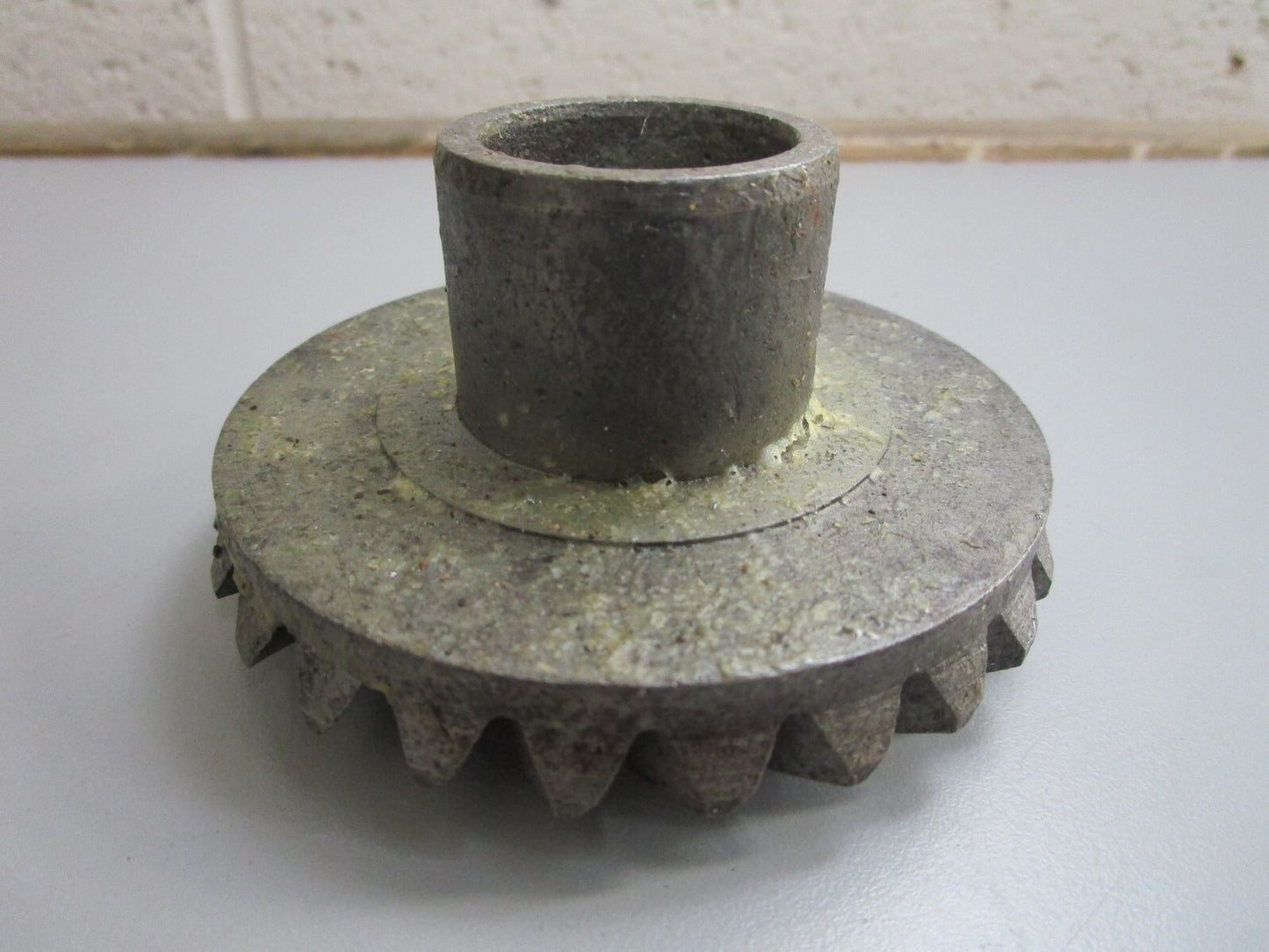 *NEW OEM* 0810 OMC Johnson Evinrude 25T Reverse Gear 317825 0317825