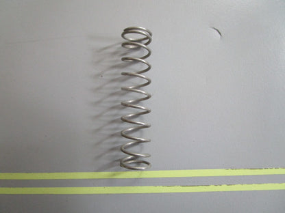 *NEW OEM* 0810 OMC Johnson Evinrude Spring 302587 0302587