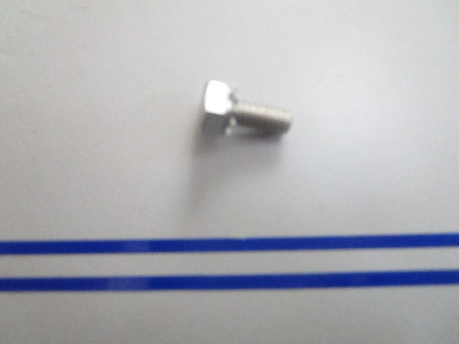 *NEW OEM* 0810 OMC Johnson Evinrude Screw 328731 0328731