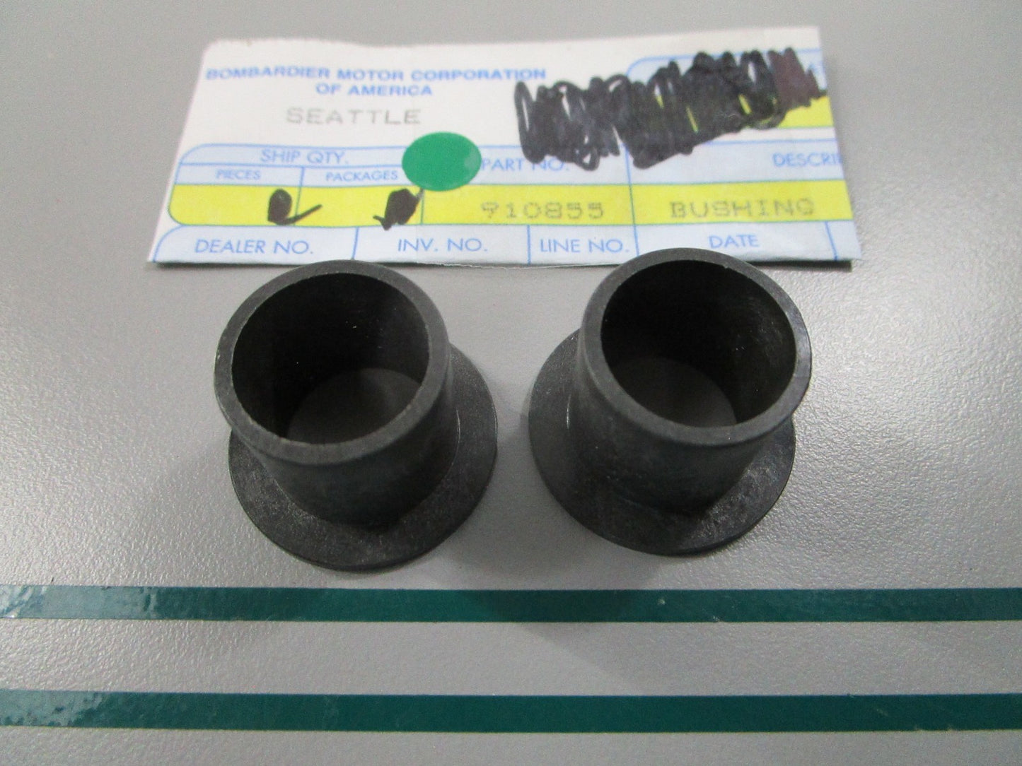 NEW OEM (LOT OF 2) 910855 0910855 OMC Johnson Evinrude Bushing 0810