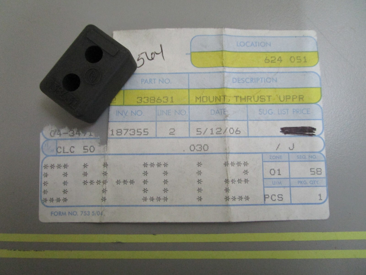 *NEW OEM* 0810 OMC Johnson Evinrude Grommet 338631 0338631