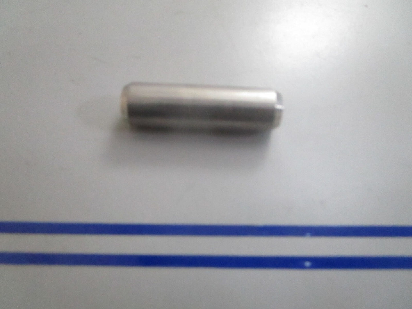 *NEW OEM* 0810 Volvo Penta Pin 3852549