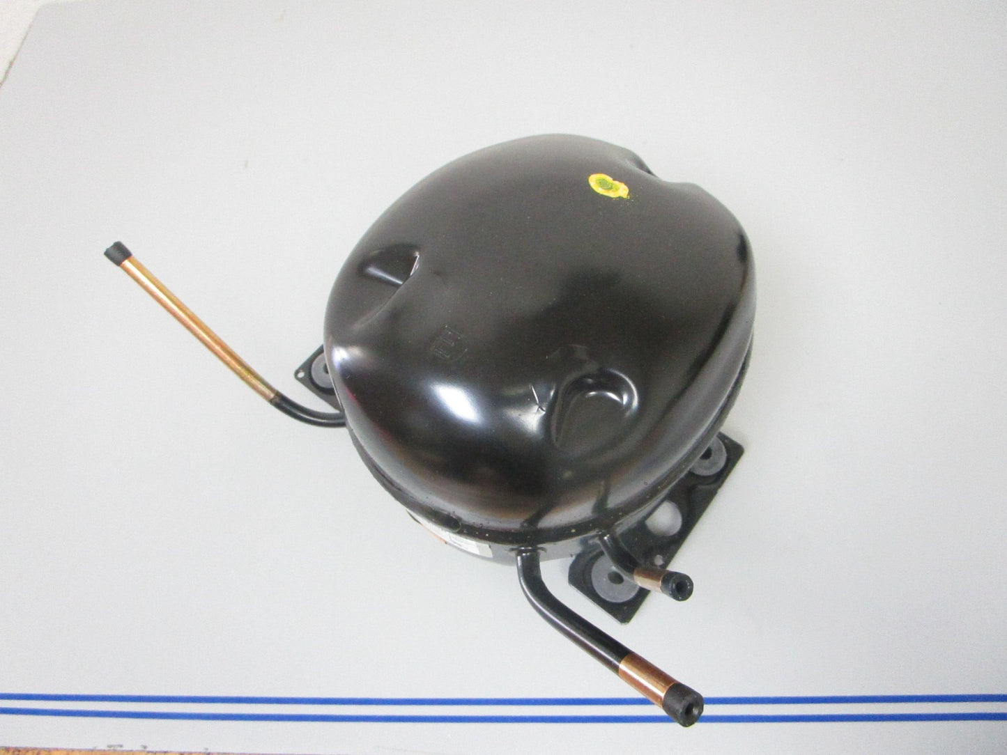 *NEW OEM* 0720 Electrolux Compressor Assembly 5304534452