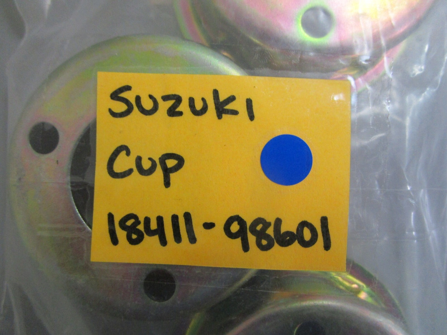 *NEW OEM* 0810 Suzuki Cup 18411-98601