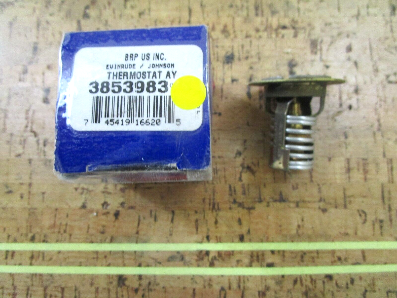 *NEW OEM* 0750 OMC Johnson Evinrude THERMOSTAT ASSEMBLY 3853983