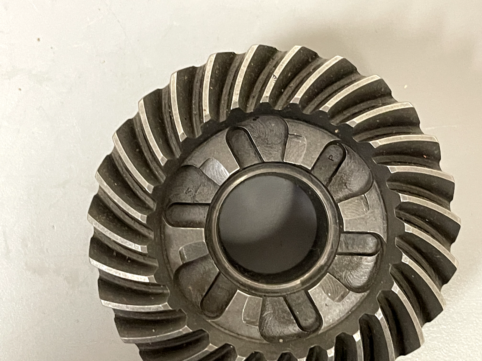 *NEW OEM* 0670 OMC Johnson Evinrude 27T Reverse Gear 332725 0332725