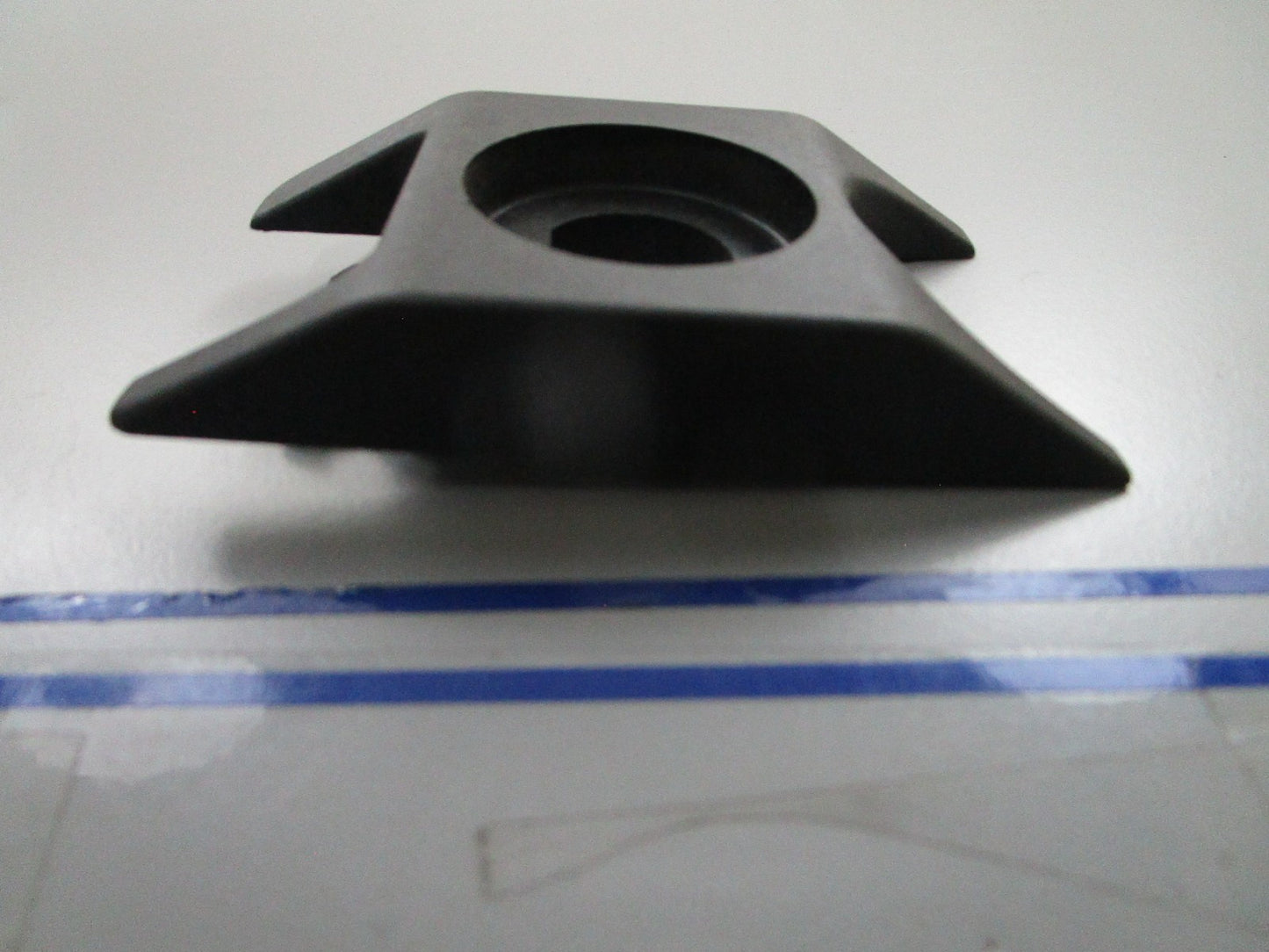 *NEW OEM* 0810 OMC Johnson Evinrude Bezel 127227 0127227