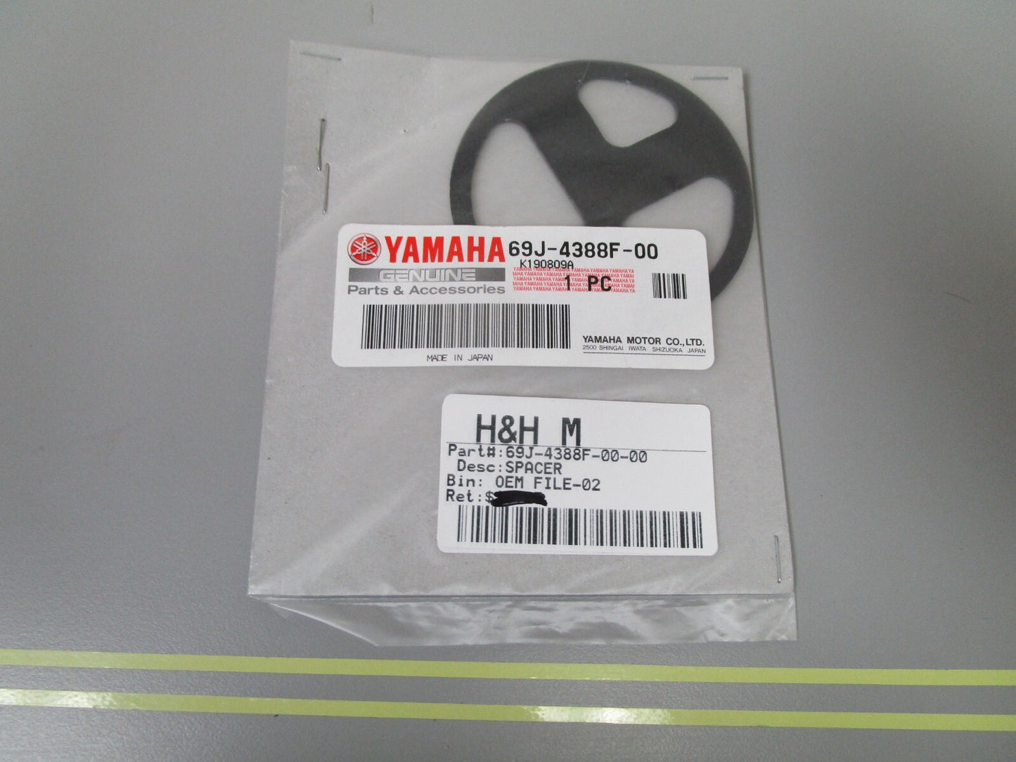 *NEW OEM* 0810 Yamaha Spacer 69J-4388F-00