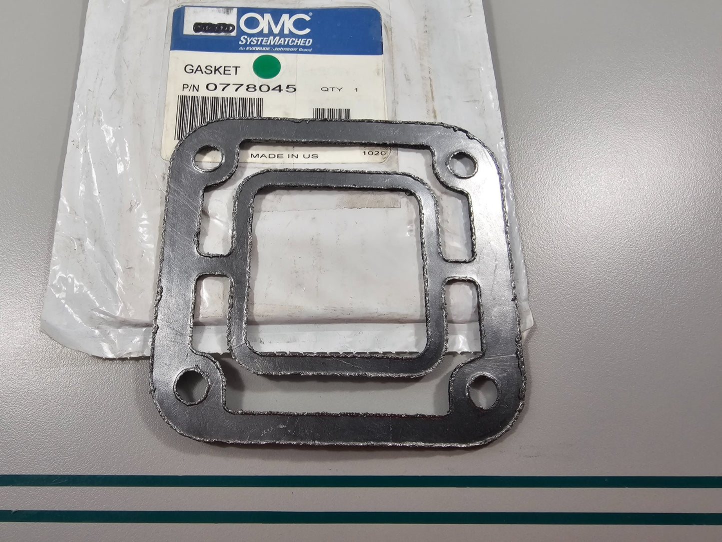 NEW OEM 778045 0778045 OMC Johnson Evinrude Gasket 0810