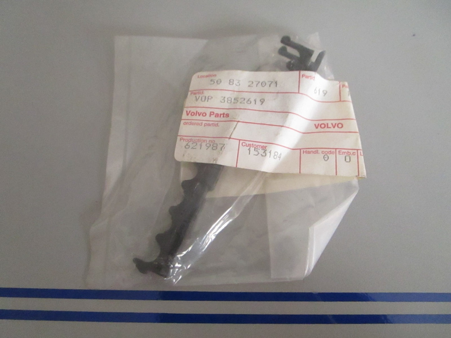 *NEW OEM* 0720 Volvo Penta Retainer 3852619
