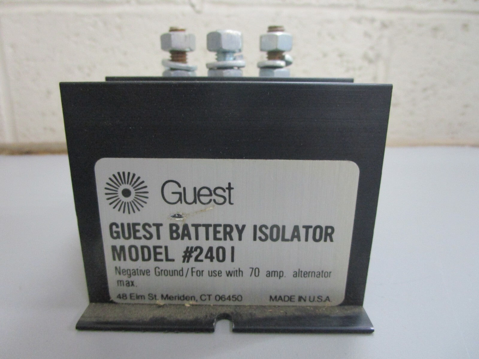 *NEW* 0820 Guest Battery Isolator 2401