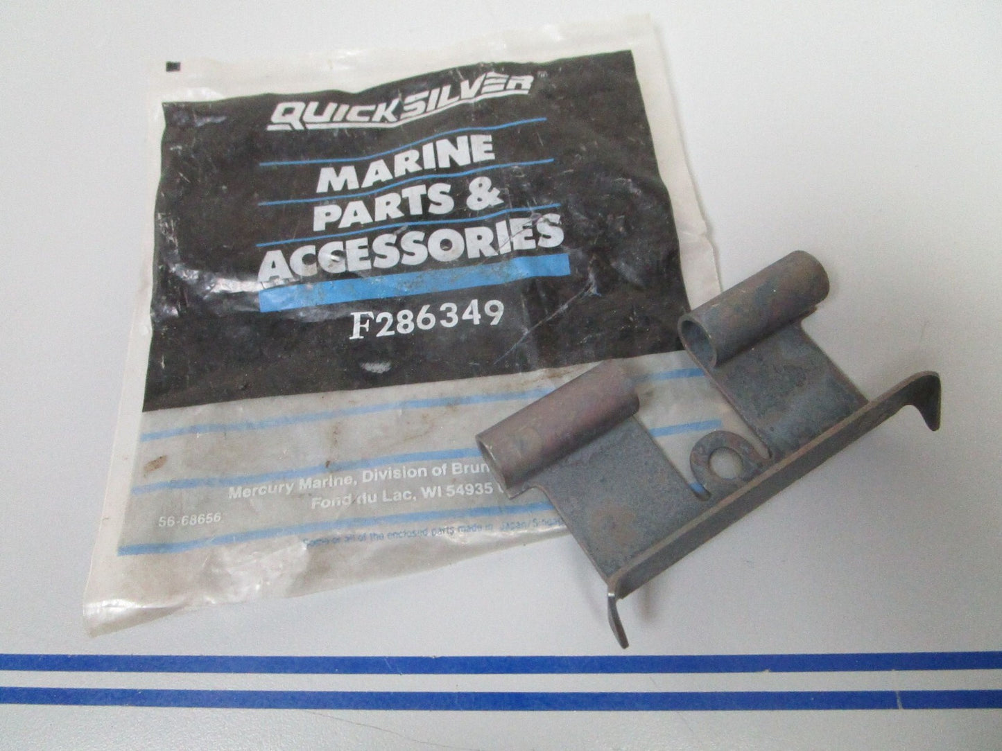 *NEW OEM* 0770 Mercury Quicksilver Force Reverse Lock F286349