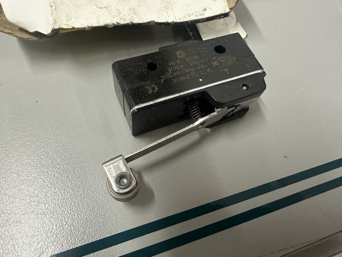 OEM John Deere AE48968 Micro Alarm Switch 0700