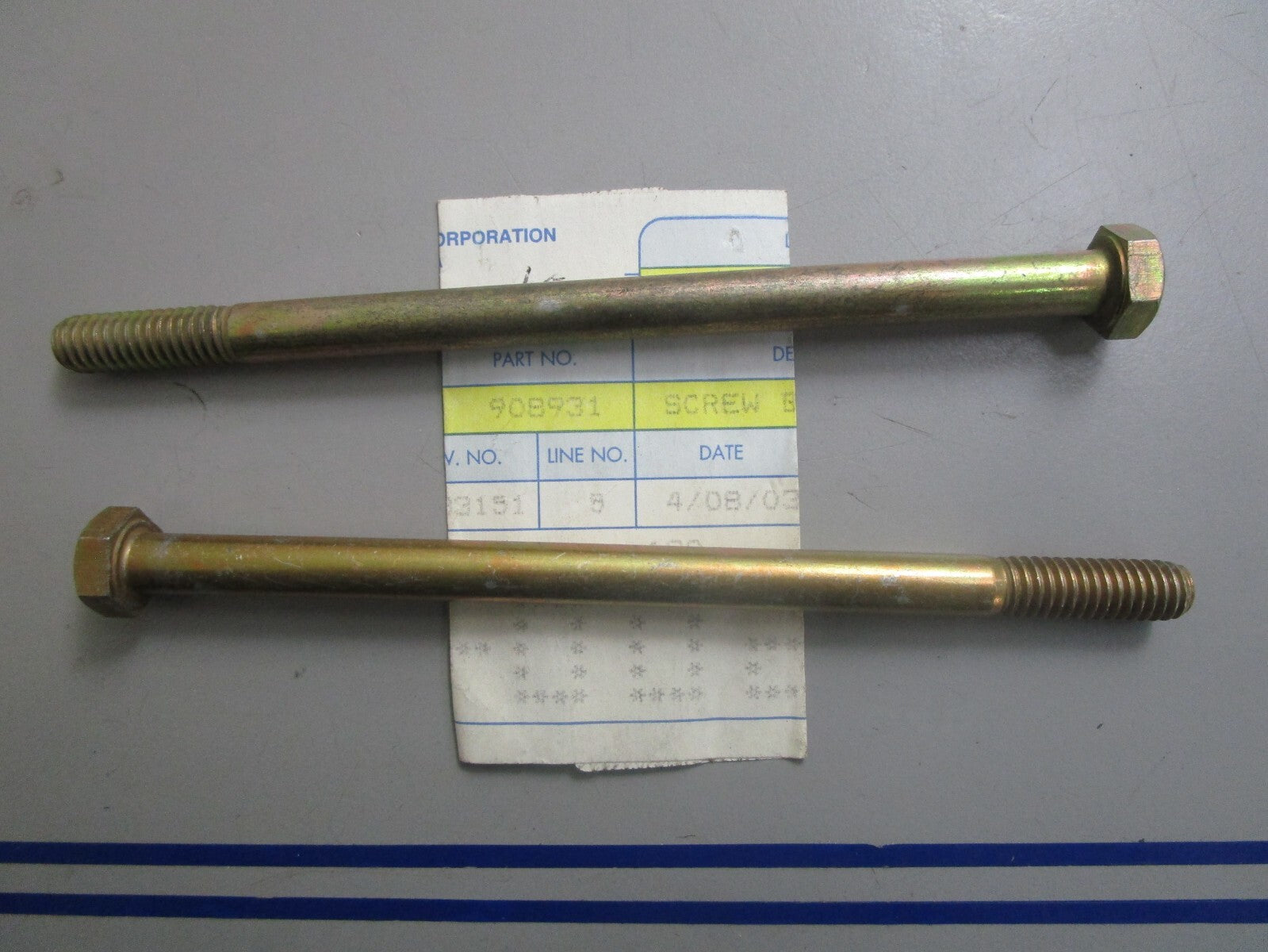 *NEW OEM* (LOT OF 2) 0810 OMC Johnson Evinrude Screw 908931 0908931