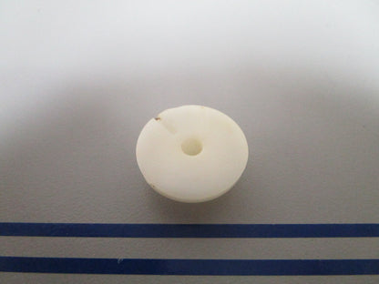 NEW OEM 308070 0308070 OMC Johnson Evinrude Housing Valve 0810