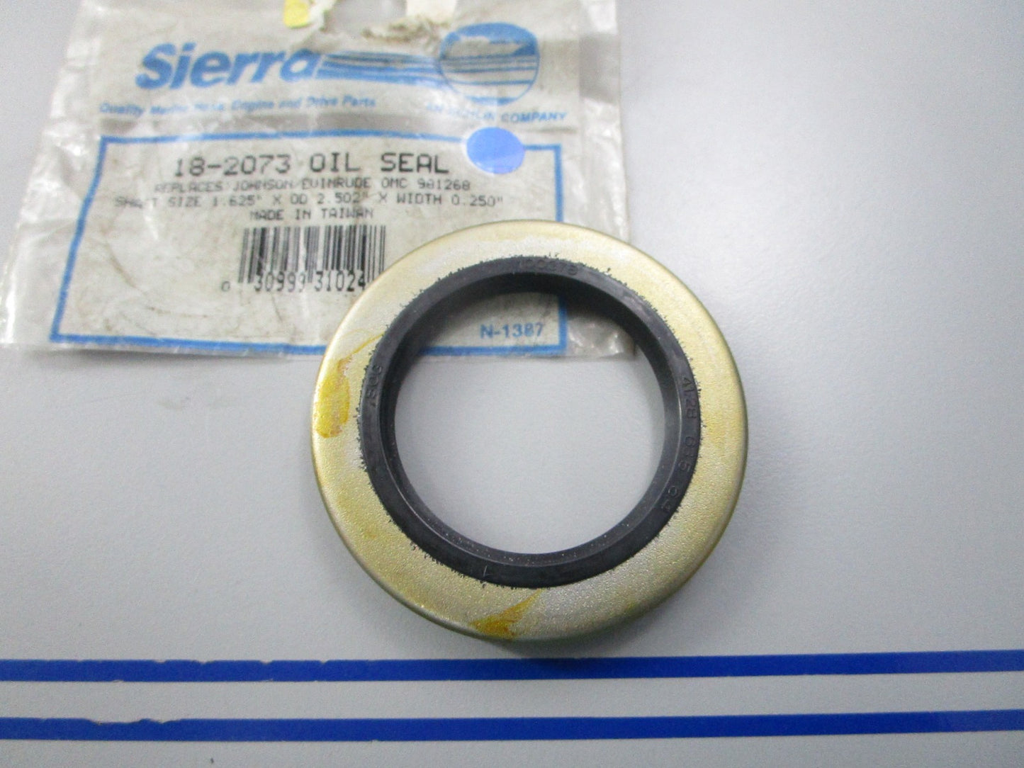 NEW 18-2073 Replaces: OMC 981268 0981268 Sierra Oil Seal 0810