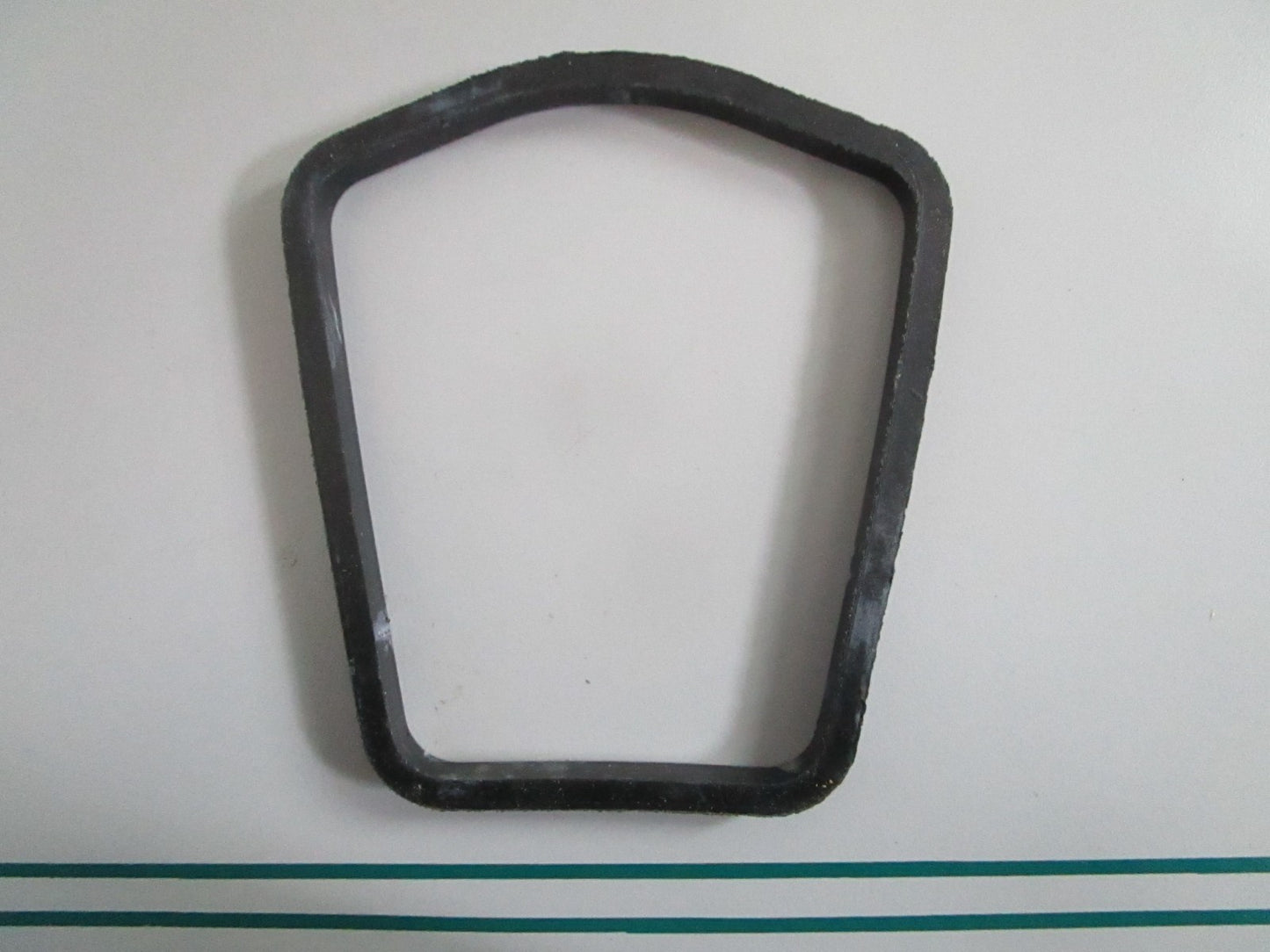 NEW OEM 320961 0320961 OMC Johnson Evinrude Exhaust Seal 0820