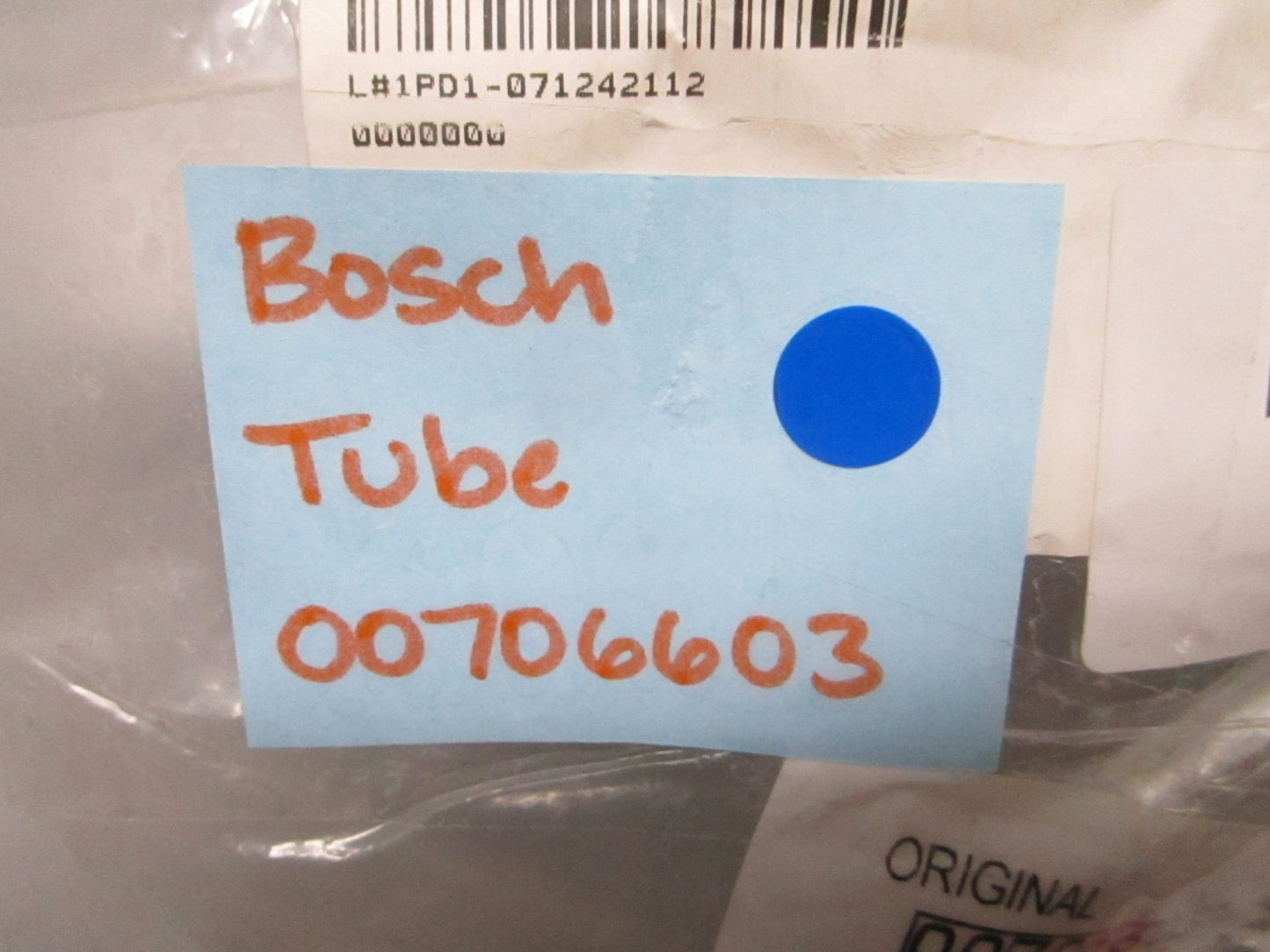 *NEW OEM* 0820 Bosch Tube 00706603