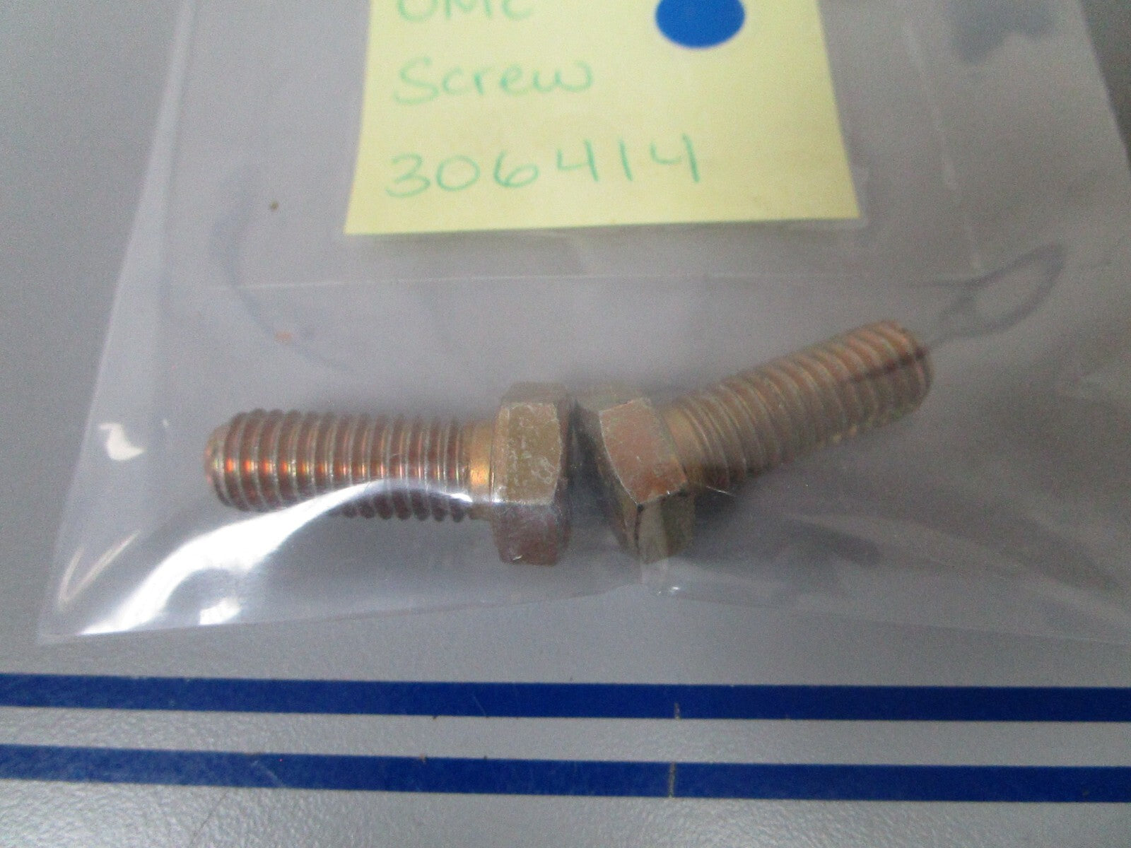 *NEW OEM* (LOT OF 2) 0810 OMC Johnson Evinrude Screw 306414 0306414