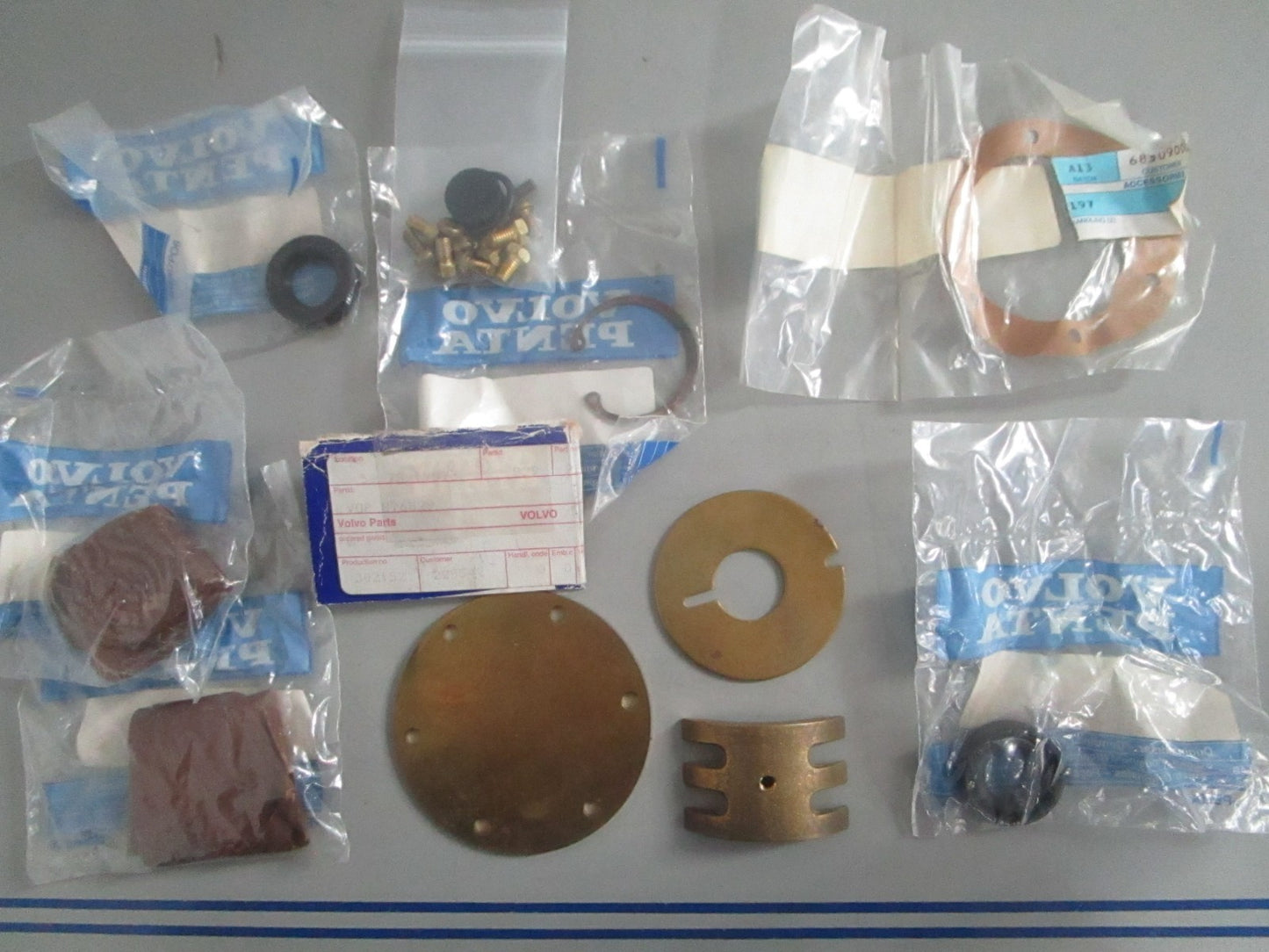 NEW OEM 876829 Volvo Penta Water Pump Kit 0820
