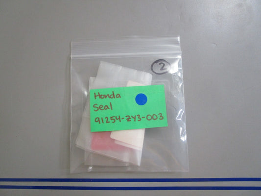 *NEW OEM* 0810 Honda Seal 91254-ZY3-003