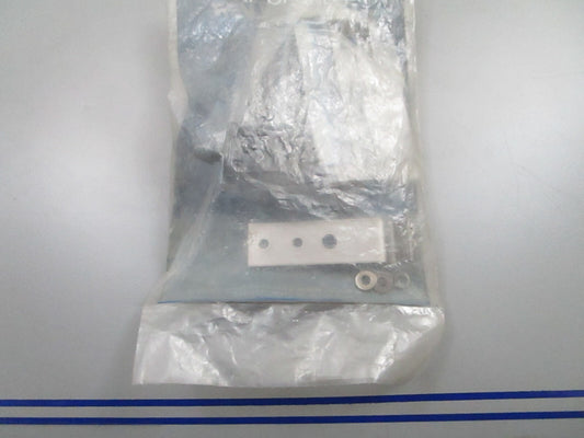 *NEW OEM* 0810 Mercury Quicksilver Cowl Silver Bracket 813548A 6