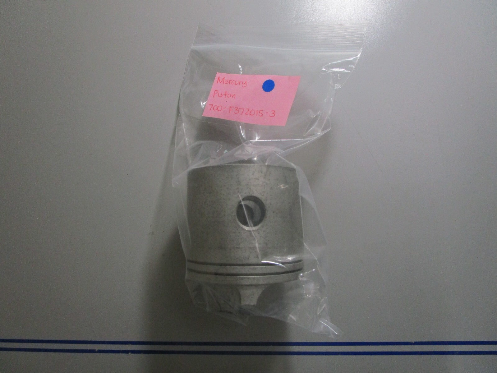 *NEW OEM* 0810 Mercury Quicksilver Piston 700-F372015-3