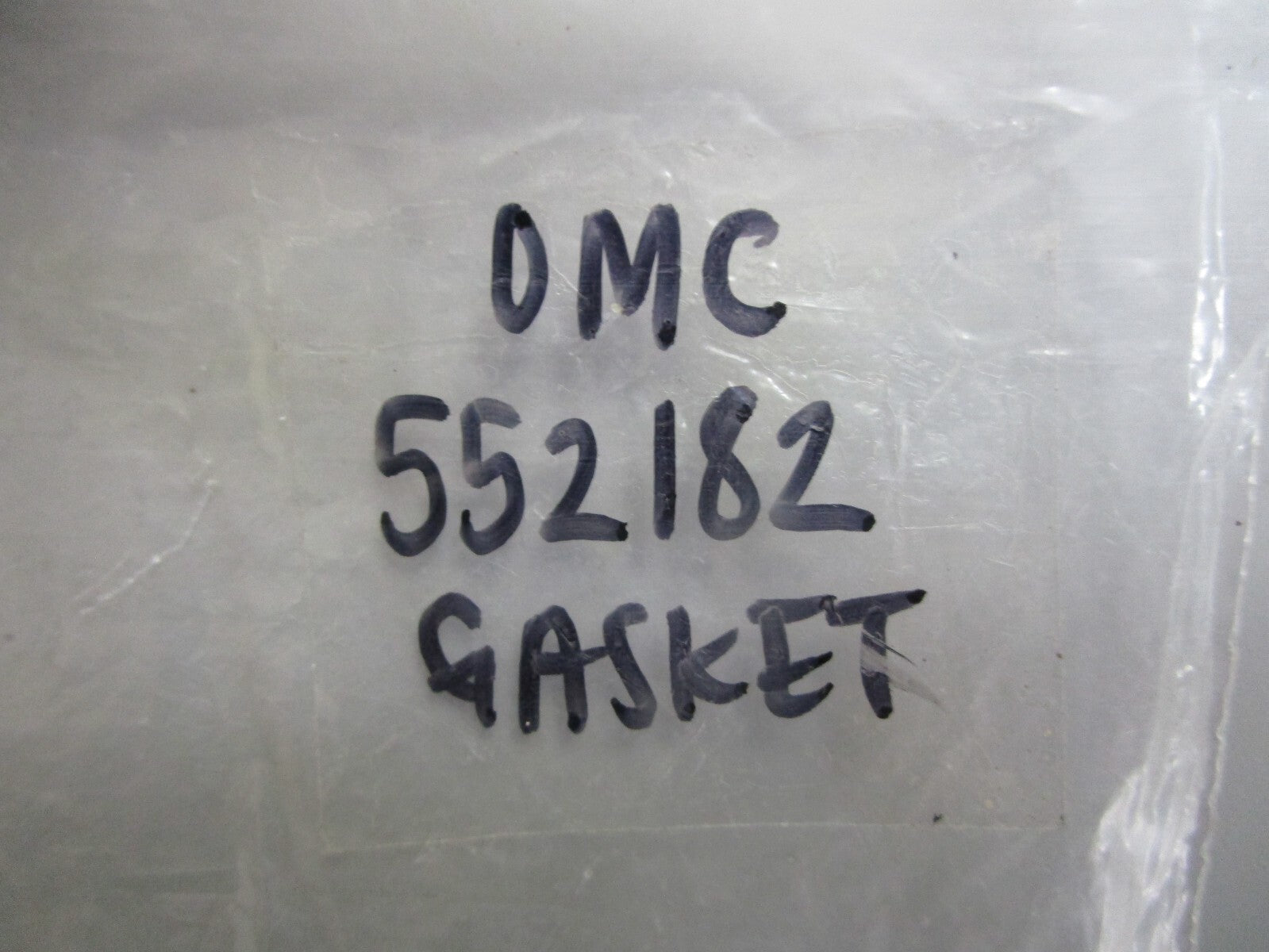 *NEW OEM* 0810 OMC Johnson Evinrude Gasket 552182 0552182