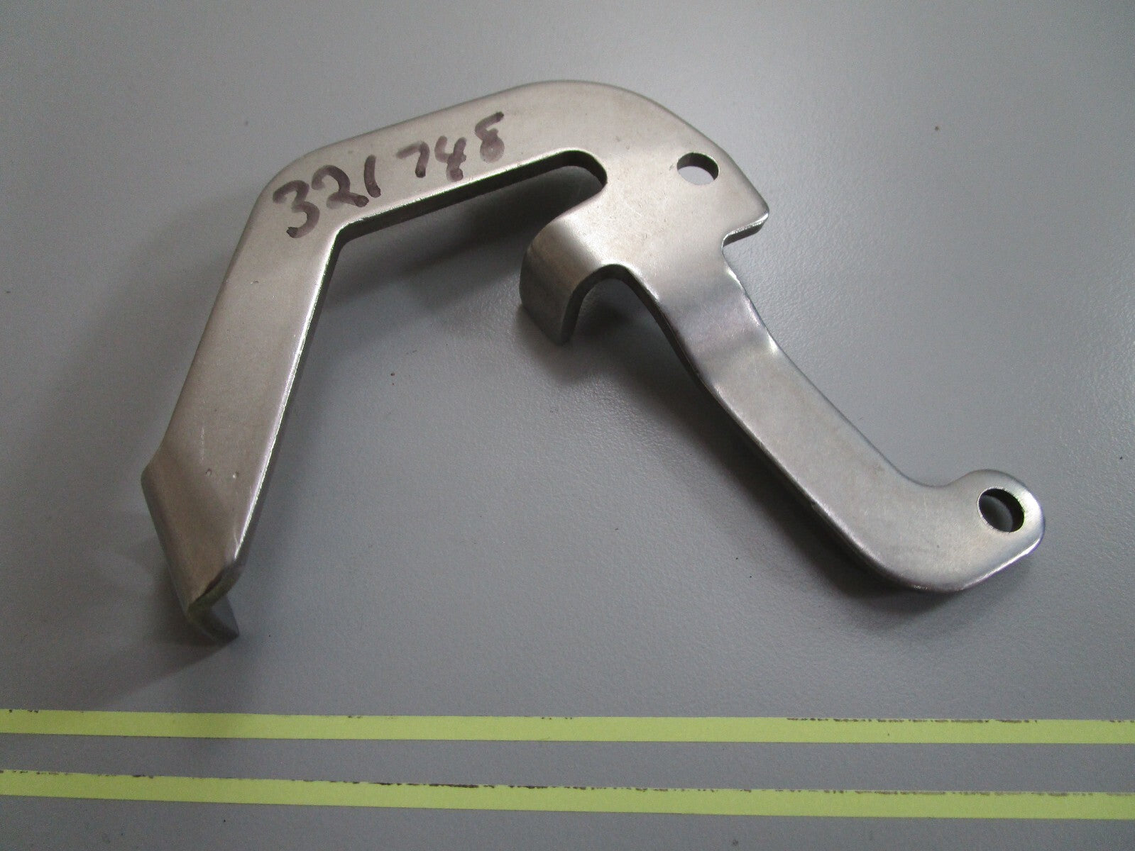 *NEW OEM* 0810 OMC Johnson Evinrude Reverse Lock Link 321748 0321748