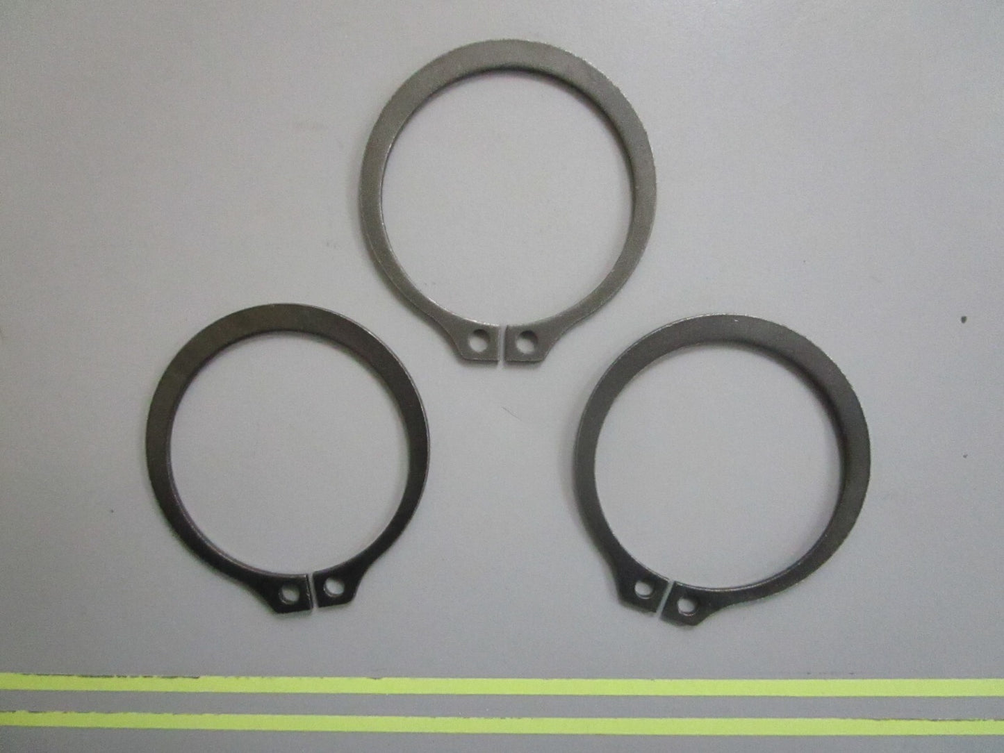 *NEW OEM* (LOT OF 3) 0810 OMC Johnson Evinrude Retaining Ring 308804 0308804