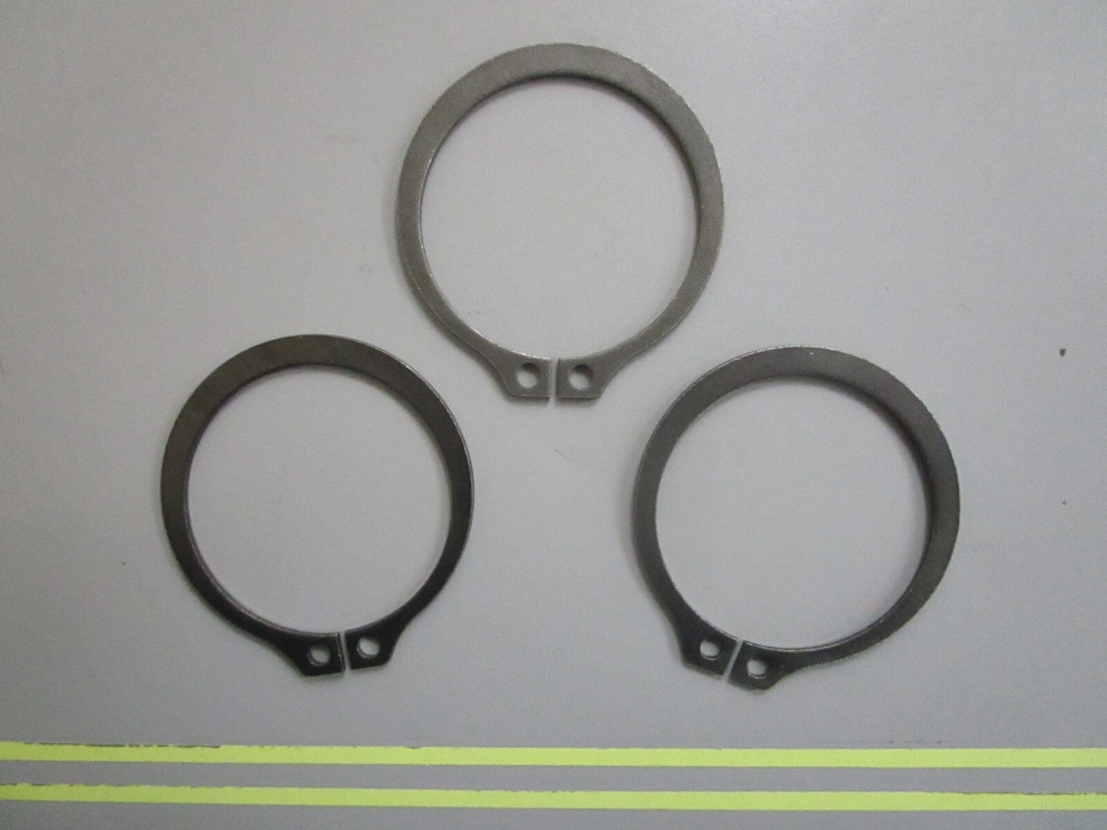 *NEW OEM* (LOT OF 3) 0810 OMC Johnson Evinrude Retaining Ring 308804 0308804