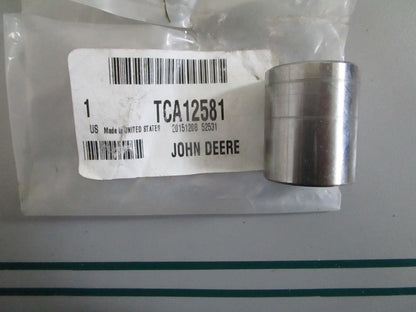 NEW OEM TCA12581 John Deere Splined Coupling 0820