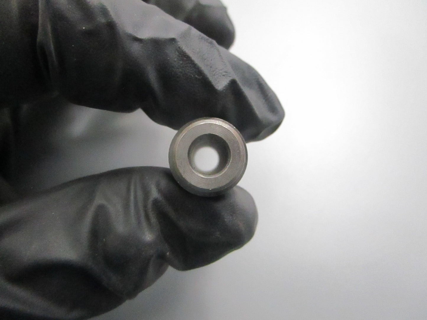 NEW OEM 185-2069 Onan Exhaust Valve Guide 0820